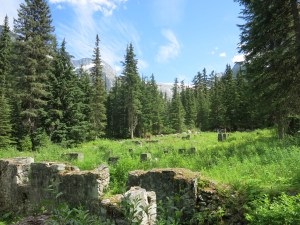 Beginning of the hike takes you through the abandoned mountain hotel